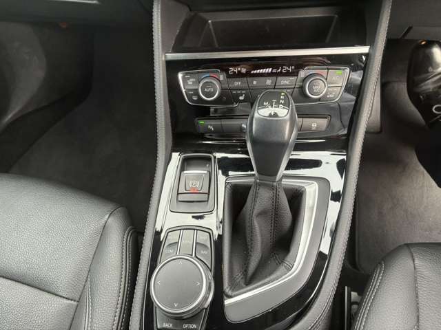 ＢＭＷ ２シリーズアクティブツアラー ２１８Ｄ ラグジュアリー ディーゼルターボ R1年 (四国) 99