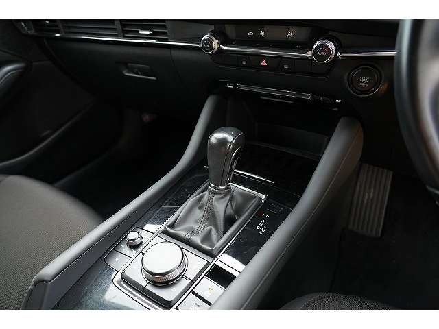 マツダ ＭＡＺＤＡ３　ファストバック １．８ ＸＤ プロアクティブ ディーゼルターボ R1年 (関東) 99