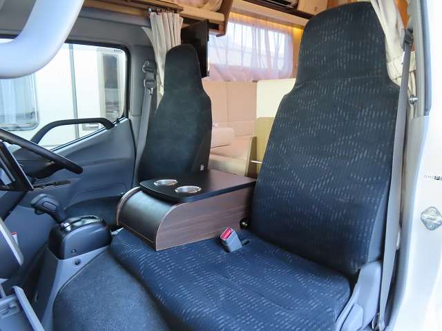トヨタ カムロード キャンピングカー R4年 (関東) 99