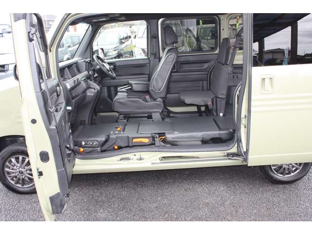 ホンダ Ｎ−ＶＡＮ ６６０ ＋スタイル ファン ホンダセンシング ４ＷＤ R1年 (関東) 99