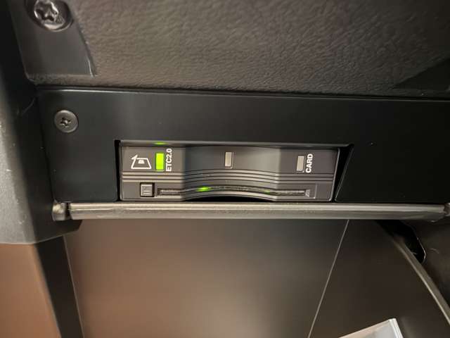 ジープ レネゲード アルティチュード Ｅハイブリッド R7年 () 99
