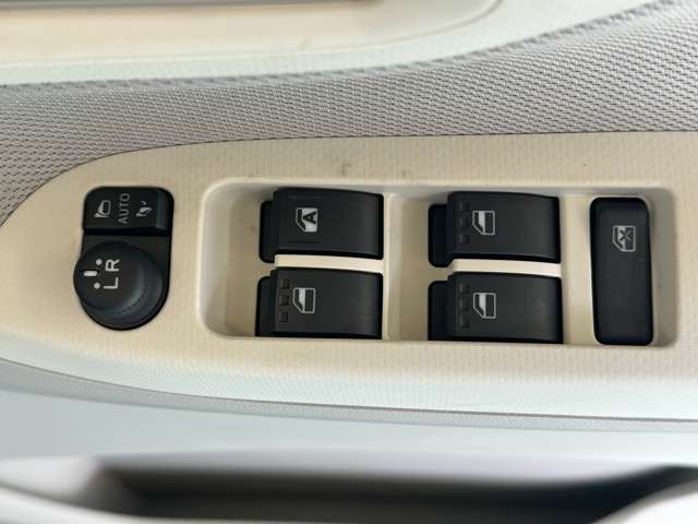 ダイハツ ムーヴ ６６０ Ｘ ＳＡＩＩＩ H29年 (東海) 99