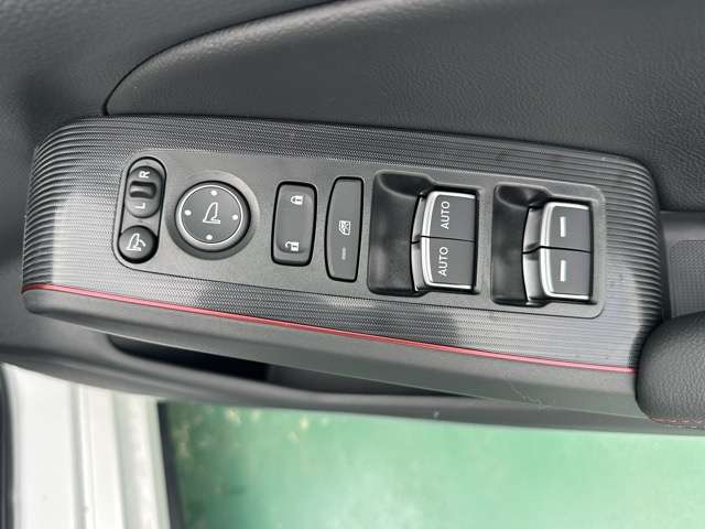 ホンダ シビック １．５ ＲＳ R8年 (東海) 99