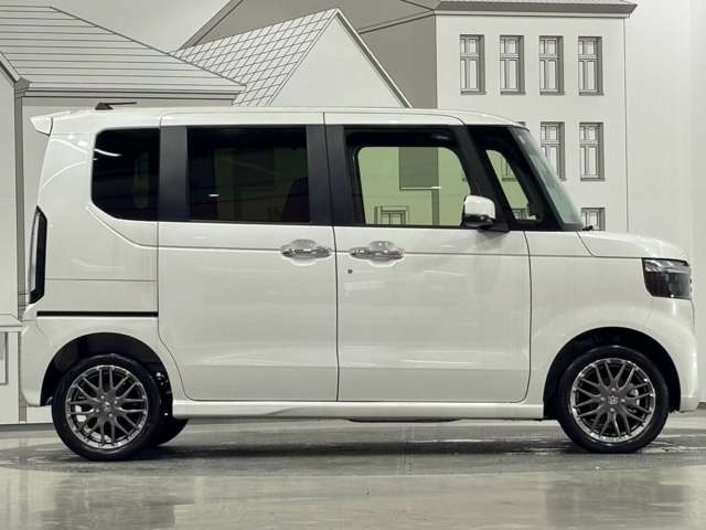 ホンダ Ｎ　ＢＯＸ カスタム ６６０ ターボ ４ＷＤ R8年 (甲信越・北陸) 99