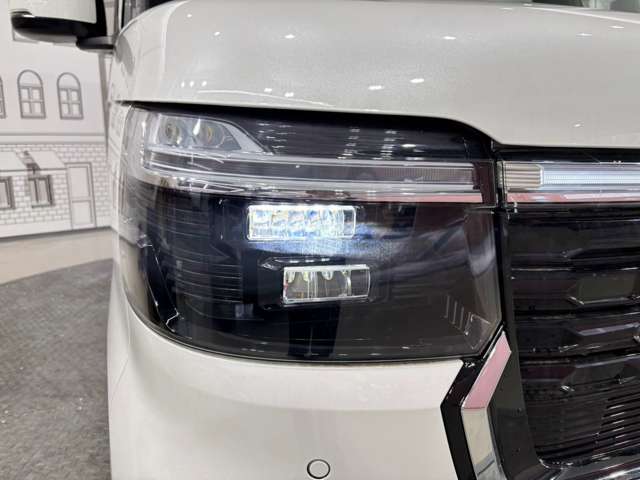ホンダ Ｎ　ＢＯＸ カスタム ６６０ ターボ ４ＷＤ R8年 (甲信越・北陸) 99