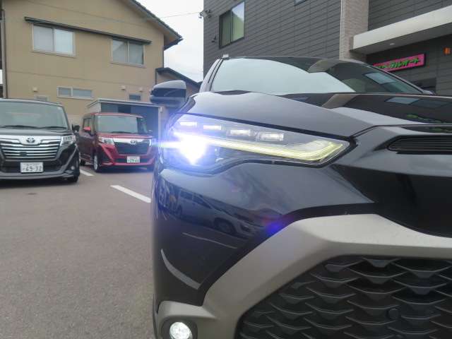 トヨタ カローラクロス　ハイブリッド １．８ ハイブリッド Ｚ Ｅ－ＦＯＵＲ ４ＷＤ R5年 (甲信越・北陸) 99