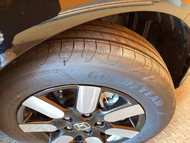ホンダ フリード １．５ エアー ＥＸ R8年 (近畿) 99