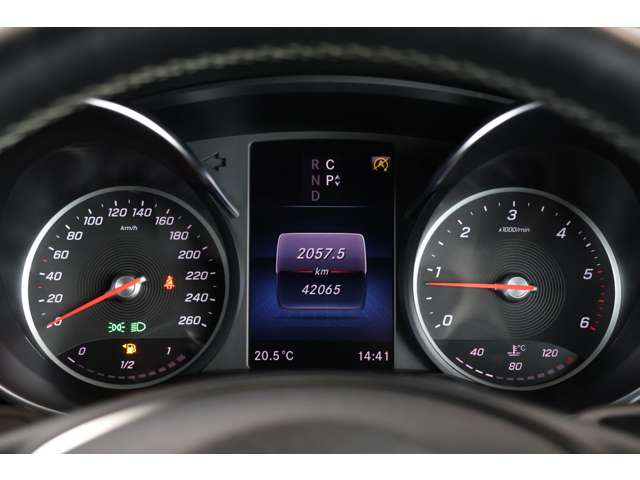 メルセデスベンツ Ｖクラス Ｖ２２０ Ｄ アバンギャルド ロング ＡＭＧライン ディーゼルターボ R2年 (近畿) 99