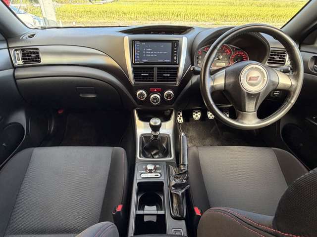 スバル インプレッサ ２．０ ＷＲＸ スペックＣ １８インチタイヤ仕様 ４ＷＤ H25年 (近畿) 99