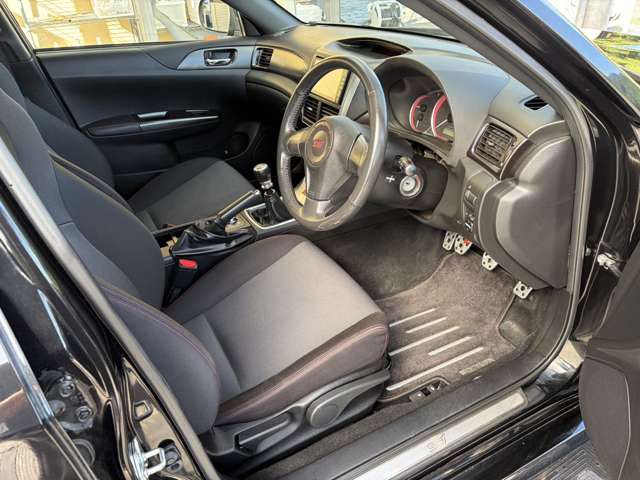 スバル インプレッサ ２．０ ＷＲＸ スペックＣ １８インチタイヤ仕様 ４ＷＤ H25年 (近畿) 99
