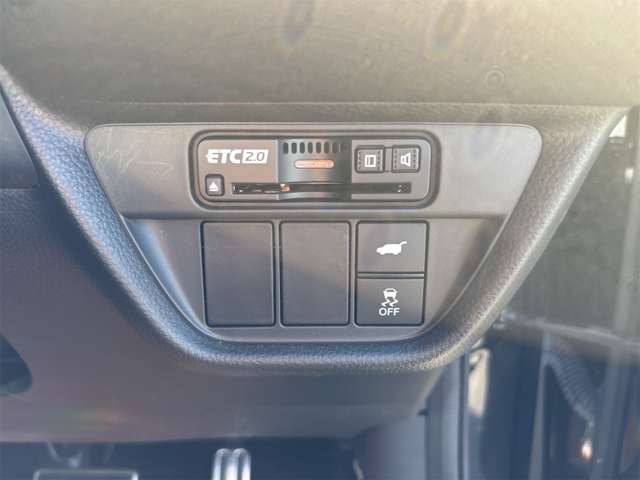 ホンダ ＺＲ−Ｖ １．５ Ｚ R6年 (近畿) 99