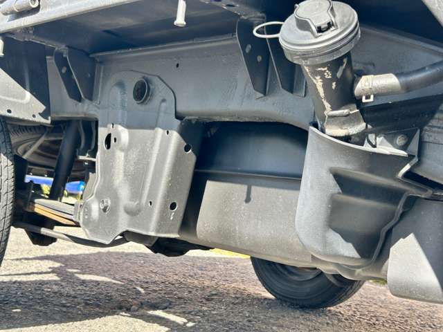 スズキ キャリイトラック ６６０ ＫＣエアコン・パワステ ３方開 ４ＷＤ H23年 (東北) 99
