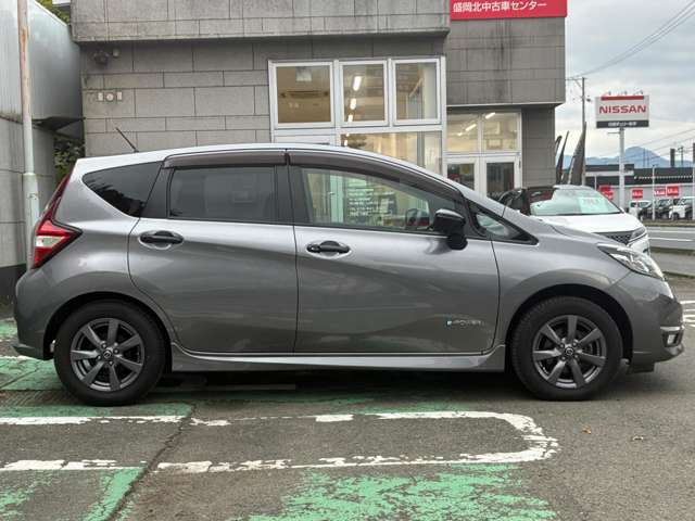 日産 ノート １．２ Ｅ－ＰＯＷＥＲ メダリスト ＦＯＵＲ ブラックアロー ４ＷＤ H30年 (東北) 99