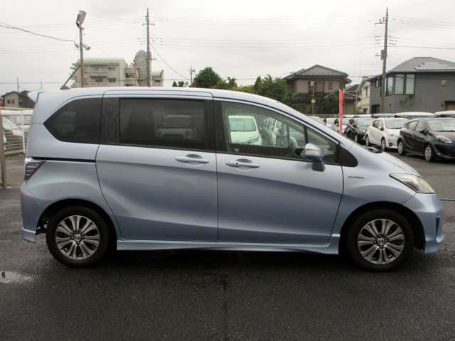 ホンダ フリード　ハイブリッド １．５ ジャストセレクション H23年 (関東) 99