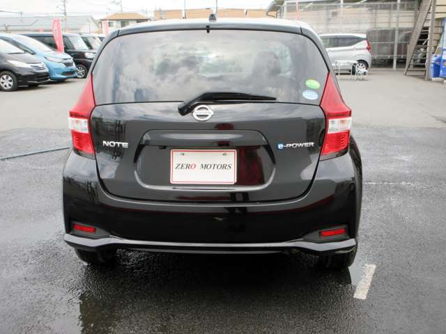 日産 ノート １．２ Ｅ－ＰＯＷＥＲ Ｘ H30年 (関東) 99