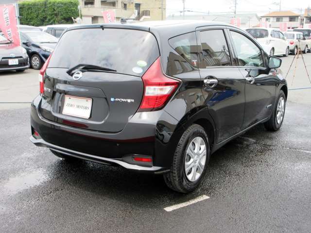 日産 ノート １．２ Ｅ－ＰＯＷＥＲ Ｘ H30年 (関東) 99