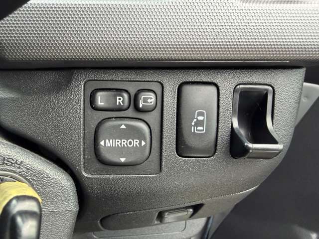 トヨタ ハイエースワゴン ２．７ グランドキャビン ４ＷＤ H24年 (関東) 99