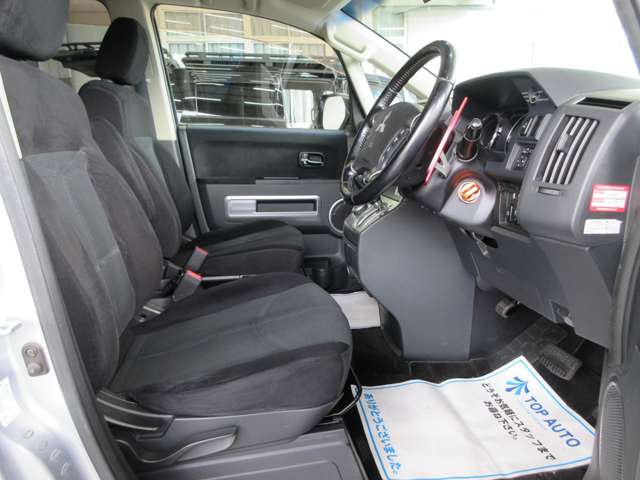 三菱 デリカ　Ｄ：５ ２．４ Ｇ ナビパッケージ ４ＷＤ H19年 (関東) 99
