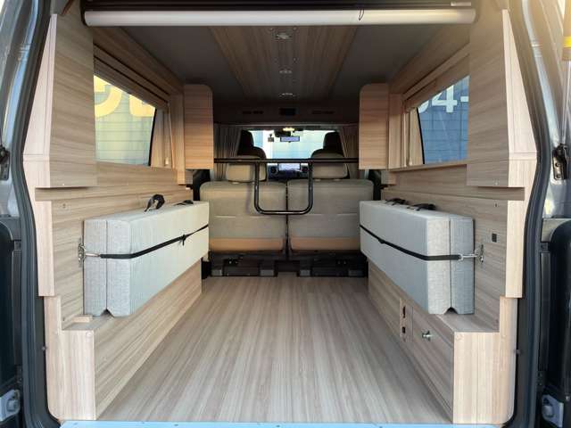 日産 キャラバンバン ２．４ グランド プレミアムＧＸ ＭＹＲＯＯＭ 折リ畳ミベッド ロングボティ ディーゼルターボ４ＷＤ R6年 () 99