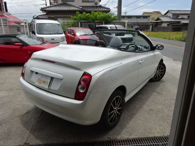 日産 マイクラ　Ｃ＋Ｃ １．６ H21年 (近畿) 99