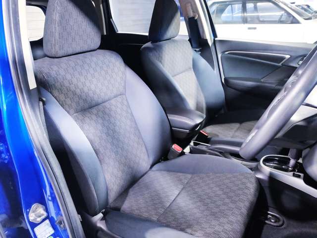 ホンダ フィット １．３ １３Ｇ Ｆパッケージ H25年 (近畿) 99