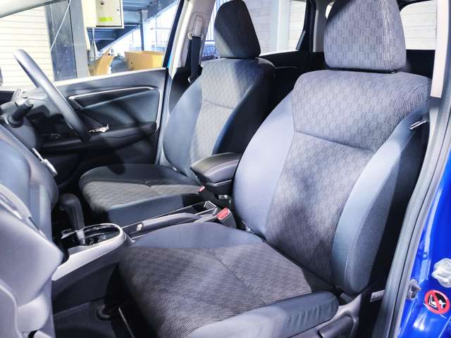 ホンダ フィット １．３ １３Ｇ Ｆパッケージ H25年 (近畿) 99
