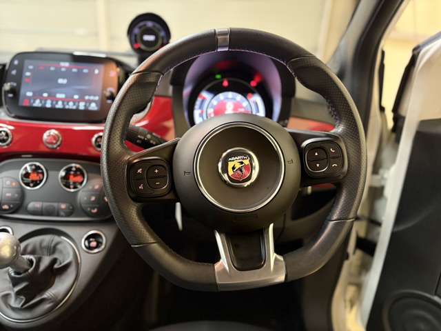 アバルト ５９５ Ｆ５９５ R6年 (近畿) 99