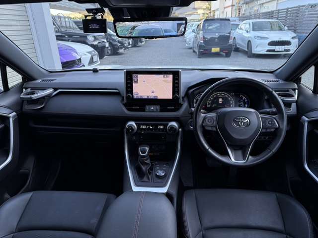 トヨタ ＲＡＶ４　ＰＨＶ ２．５ ブラック トーン Ｅ－ＦＯＵＲ ４ＷＤ R4年 () 99