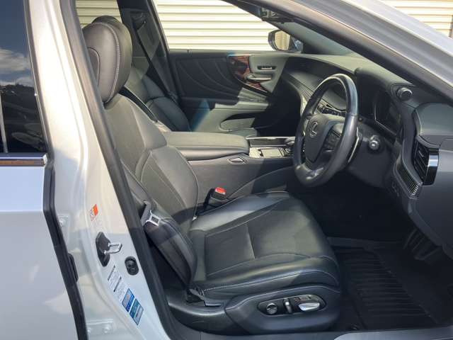 レクサス ＬＳ５００ｈ Ｉパッケージ R1年 () 99