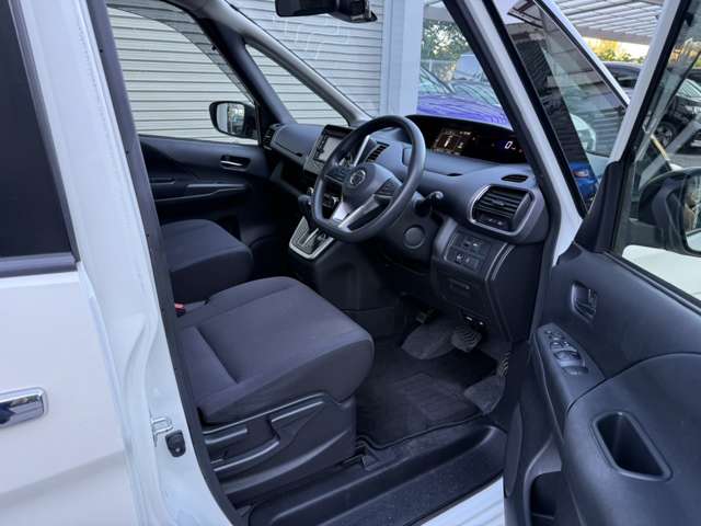 日産 セレナ ２．０ Ｓ H29年 () 99
