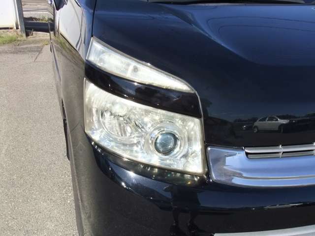 トヨタ ヴォクシー ２．０ ＺＳ 煌 H21年 (近畿) 99