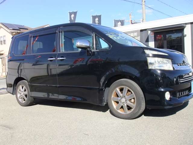 トヨタ ヴォクシー ２．０ ＺＳ 煌 H21年 (近畿) 99