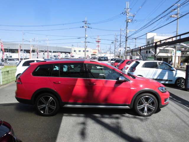 フォルクスワーゲン ゴルフ　オールトラック ＴＳＩ ４モーション ４ＷＤ H29年 (近畿) 99