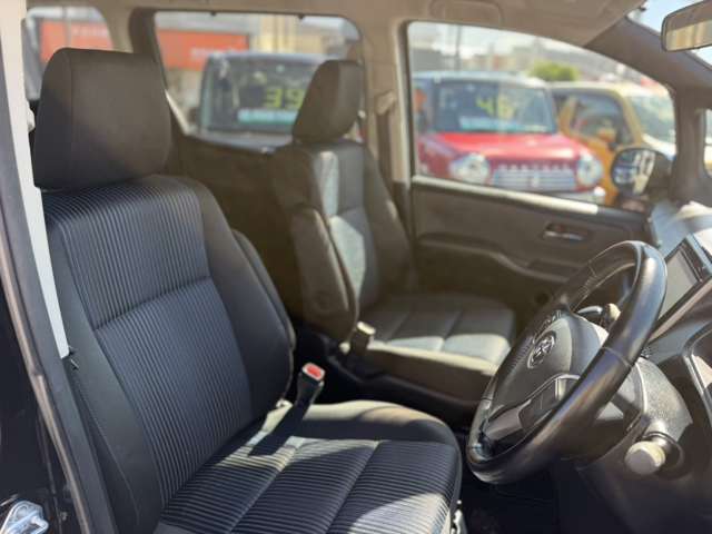 トヨタ ヴォクシー ２．０ ＺＳ 煌 H27年 (近畿) 99