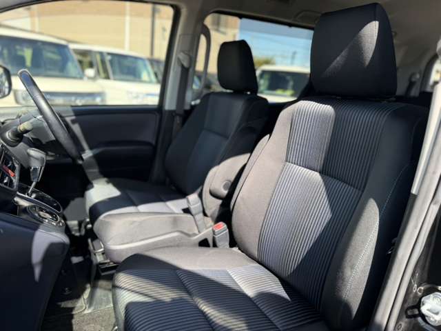 トヨタ ヴォクシー ２．０ ＺＳ 煌 H27年 (近畿) 99