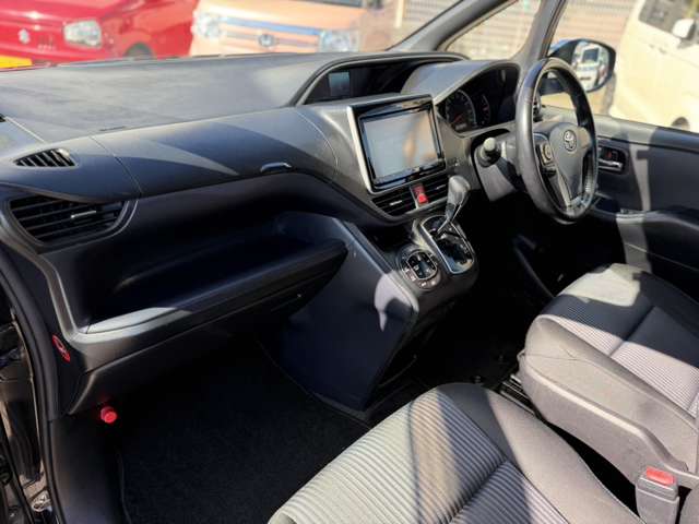 トヨタ ヴォクシー ２．０ ＺＳ 煌 H27年 (近畿) 99