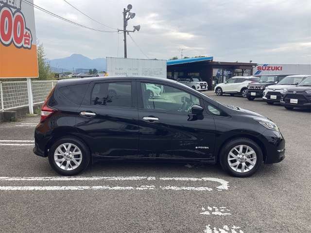 日産 ノート １．２ Ｅ－ＰＯＷＥＲ Ｘ R1年 (四国) 99