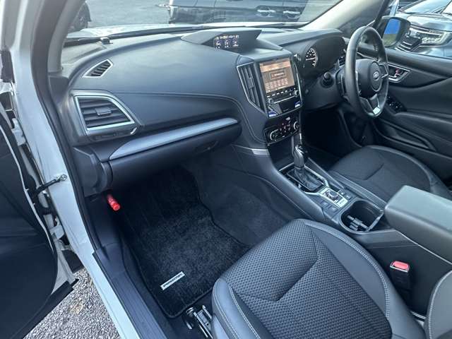 スバル フォレスター ２．５ プレミアム ４ＷＤ H30年 (関東) 99
