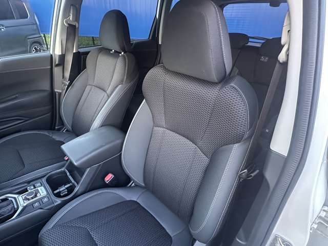 スバル フォレスター ２．５ プレミアム ４ＷＤ H30年 (関東) 99