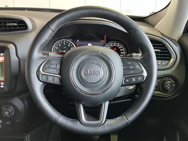 ジープ レネゲード リミテッド R2年 (近畿) 99