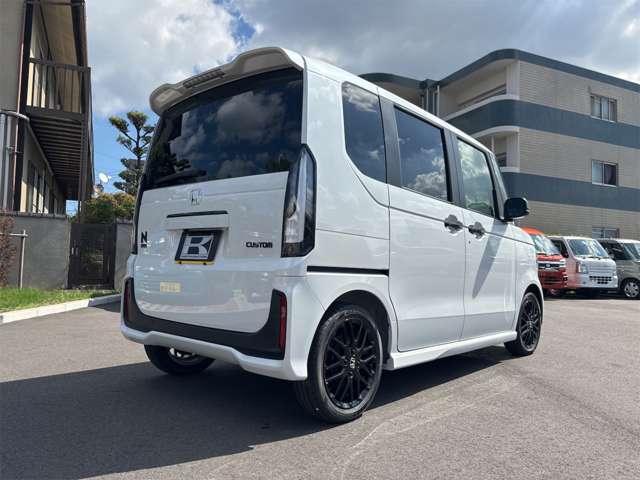 ホンダ Ｎ　ＢＯＸ カスタム ６６０ ターボ ブラック スタイル R8年 (九州・沖縄) 99
