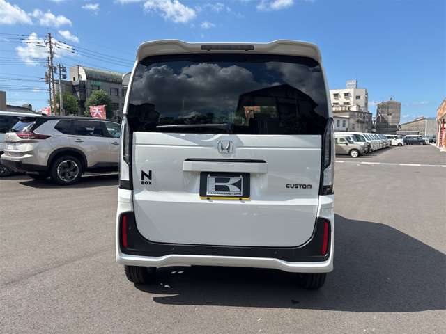 ホンダ Ｎ　ＢＯＸ カスタム ６６０ ターボ ブラック スタイル R8年 (九州・沖縄) 99