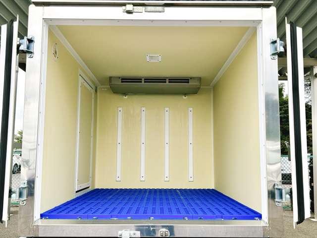 ダイハツ ハイゼットトラック エクストラ 低温冷蔵冷凍車 R5年 (関東) 99