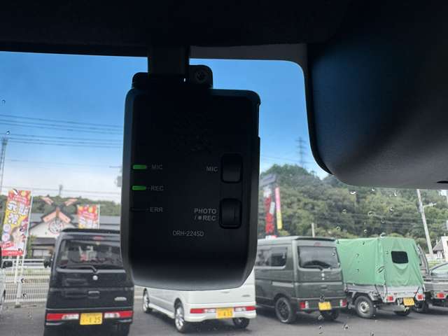 ホンダ Ｎ　ＢＯＸ カスタム ６６０ Ｌ ターボ R5年 (関東) 99
