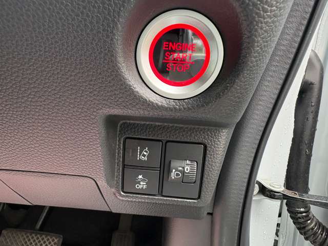 ホンダ Ｎ　ＢＯＸ カスタム ６６０ Ｌ ターボ R5年 (関東) 99