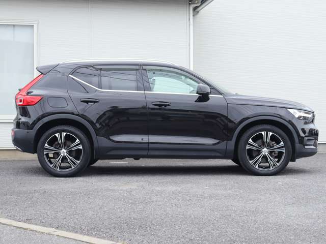 ボルボ ＸＣ４０ Ｔ４ ＡＷＤ インスクリプション ４ＷＤ H30年 (関東) 99