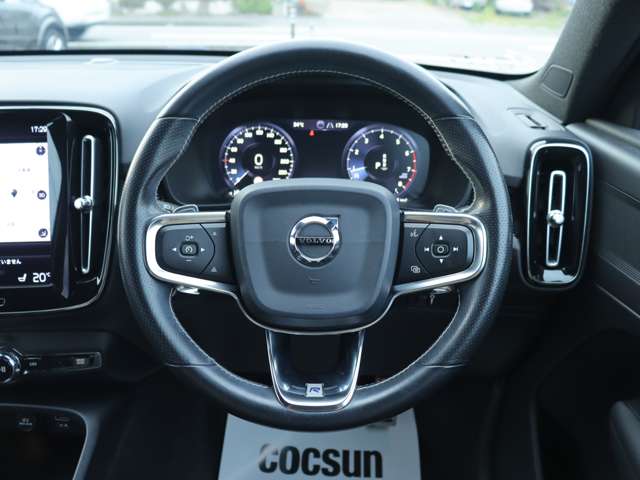 ボルボ ＸＣ４０ Ｔ４ ＡＷＤ Ｒデザイン ４ＷＤ R1年 (関東) 99