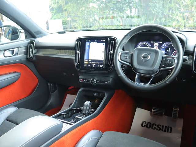 ボルボ ＸＣ４０ Ｔ５ ＡＷＤ Ｒデザイン ４ＷＤ H30年 (関東) 99
