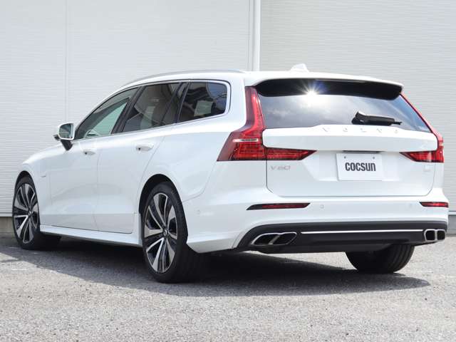 ボルボ Ｖ６０ リチャージ プラグイン ハイブリッド Ｔ６ ＡＷＤ インスクリプション R3年 (関東) 99