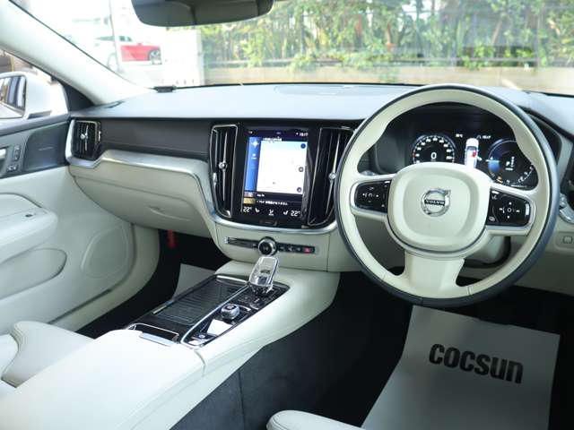 ボルボ Ｖ６０ リチャージ プラグイン ハイブリッド Ｔ６ ＡＷＤ インスクリプション R3年 (関東) 99